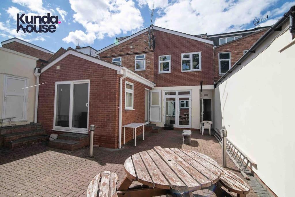 Kunda House Dawlish Holiday home Birmingham